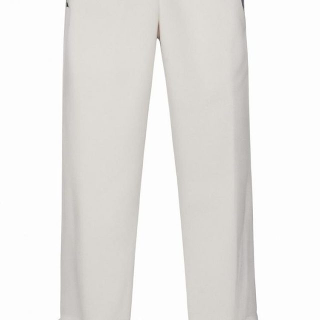 jakie spodnie dobrać do granatowej marynarki