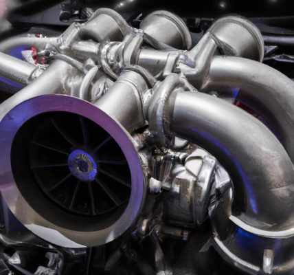 Jak działa turbosprężarka? Poznaj tajniki tego urządzenia!